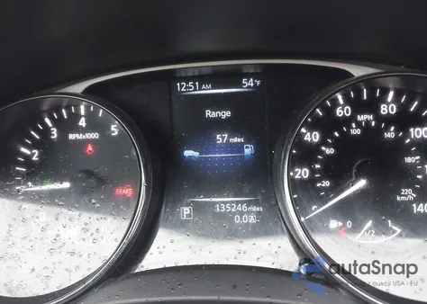 2014 Nissan Rogue Sv z USA, uszkodzony, nr VIN 5N1AT2MV0EC751095